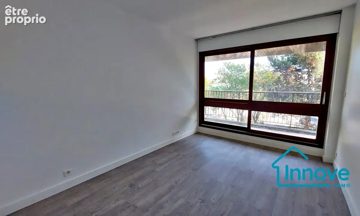 Appartement 5 pièces 112 m² à vendre à Rocquencourt (78150) - photo 9