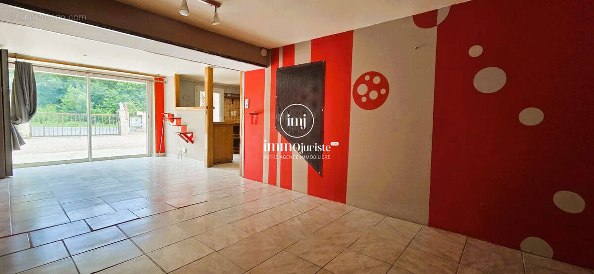 Maison 139 m² à La Coquille  - photo 6