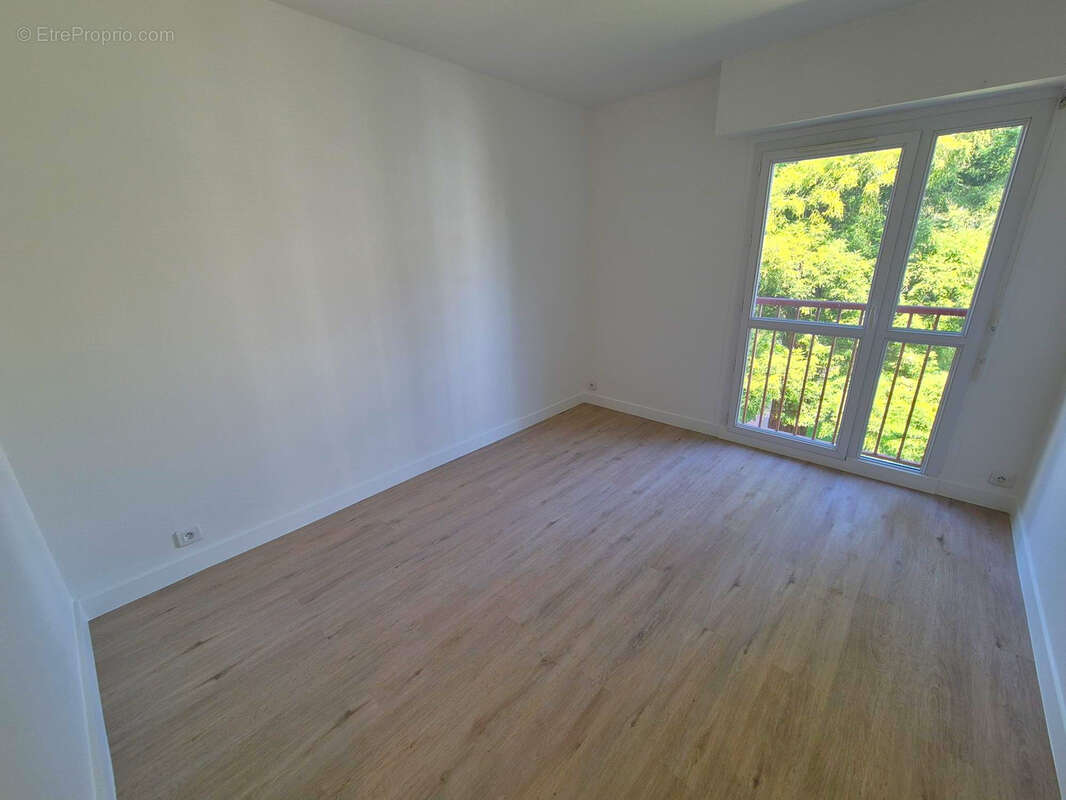 Appartement à VELIZY-VILLACOUBLAY