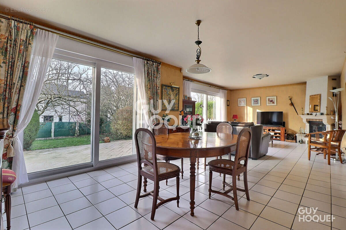 Maison à SAINT-MICHEL-SUR-ORGE