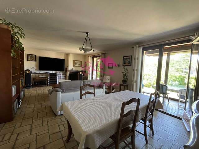 Maison T7/8 centre Villefranche de Lauragais - photo 7