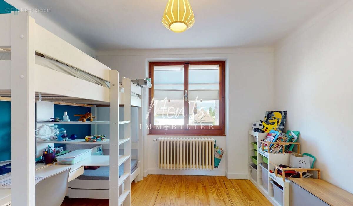 Maison à SAINT-JULIEN-EN-GENEVOIS