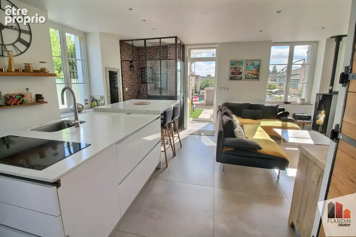 Appartement 71 m² à Charly  - photo 6