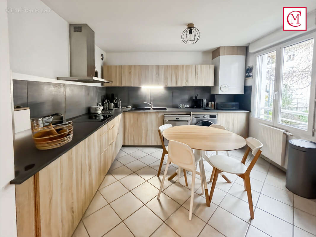 Appartement à LA TRONCHE