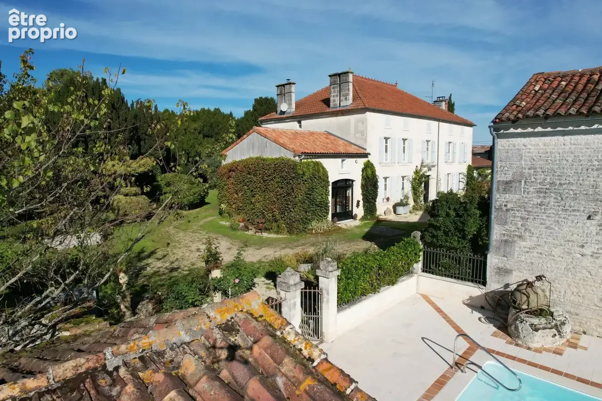 Très belle propriété charentaise à proximité de Cognac et Angoulême - photo 32