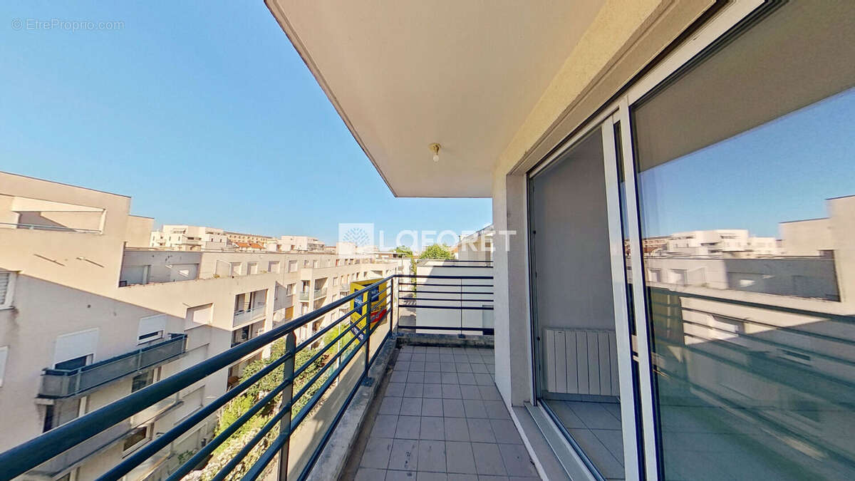 Appartement à LYON-8E