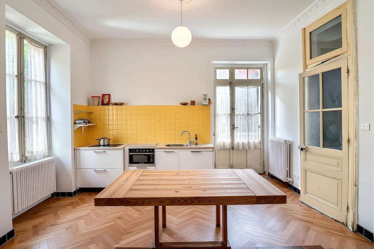 Maison à SAINT-GENIX-SUR-GUIERS