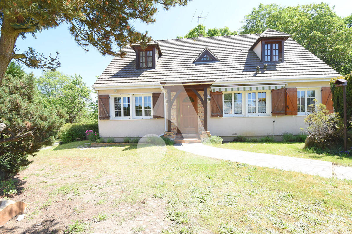 Maison à ORRY-LA-VILLE