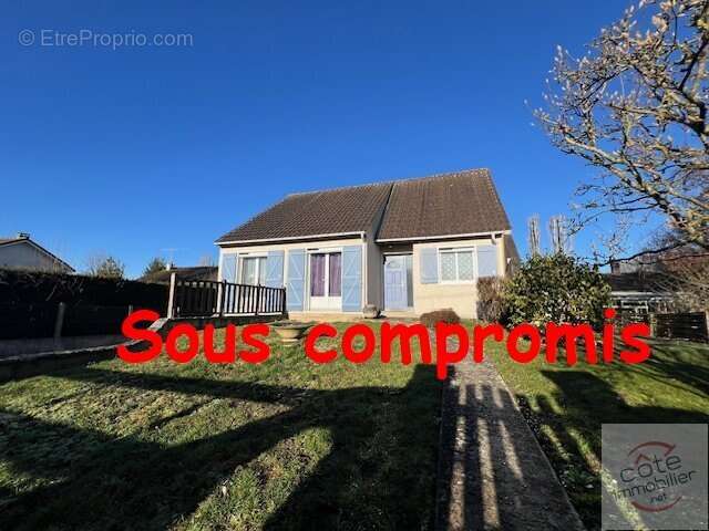 Maison à LES GRANGES-LE-ROI