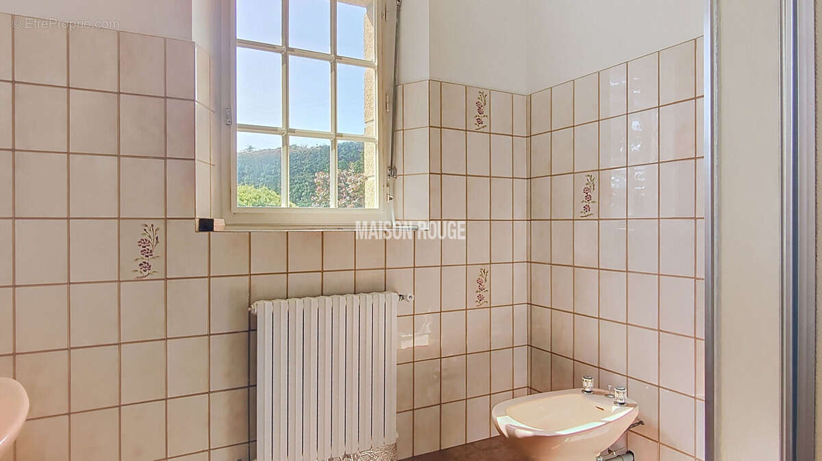 Maison à PLOUGRESCANT