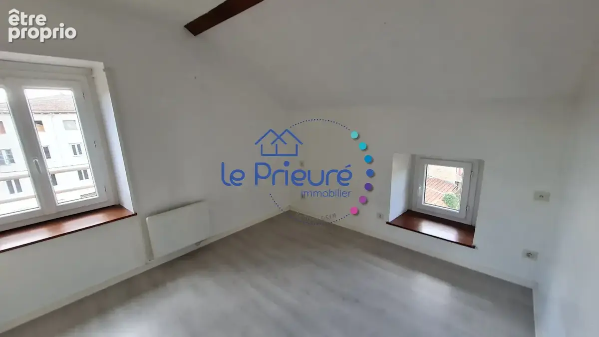 Appartement 215 m² à vendre à Chauffailles (71170) - photo 5