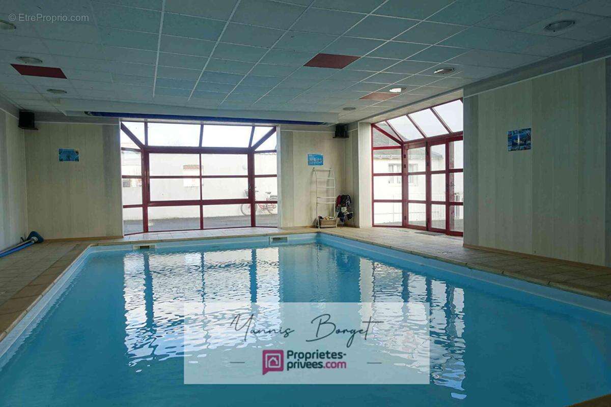 Ensemble immobilier avec logement indépendant, PISCINE et dépendance - photo 3
