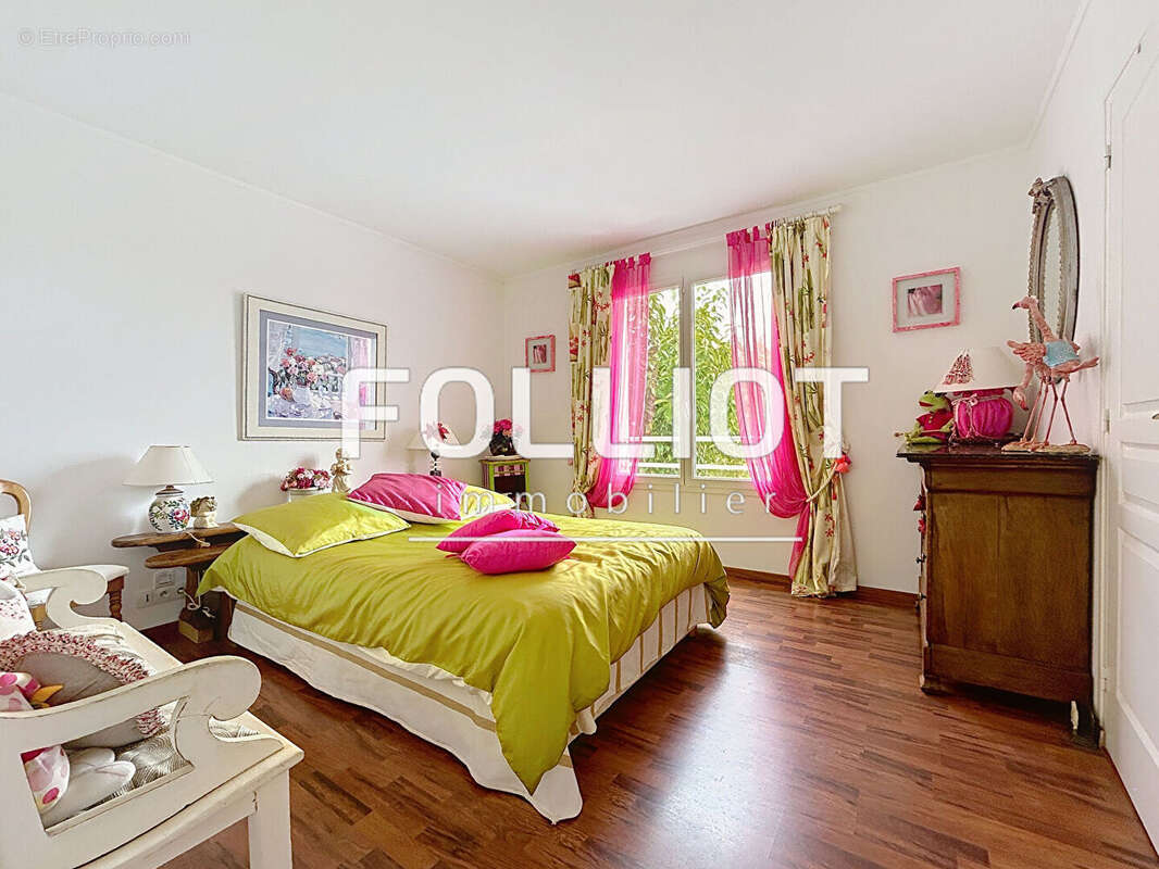 Maison à LONGUEVILLE