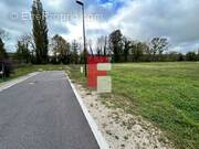 Terrain à VITRY-LE-CROISE