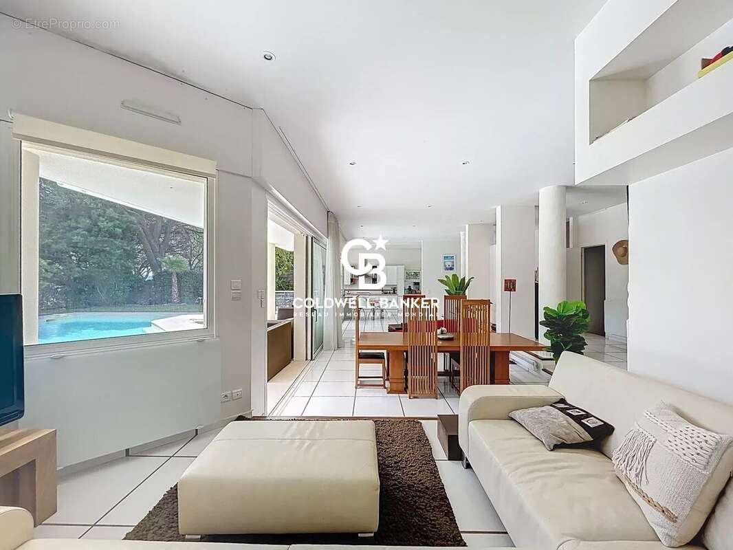 Maison à SAINT-RAPHAEL