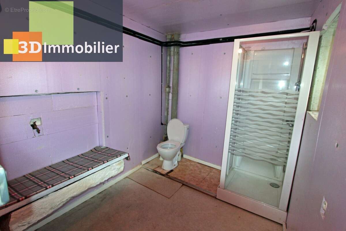 SDE REZ-DE-CHAUSSEE - Maison à LONS-LE-SAUNIER