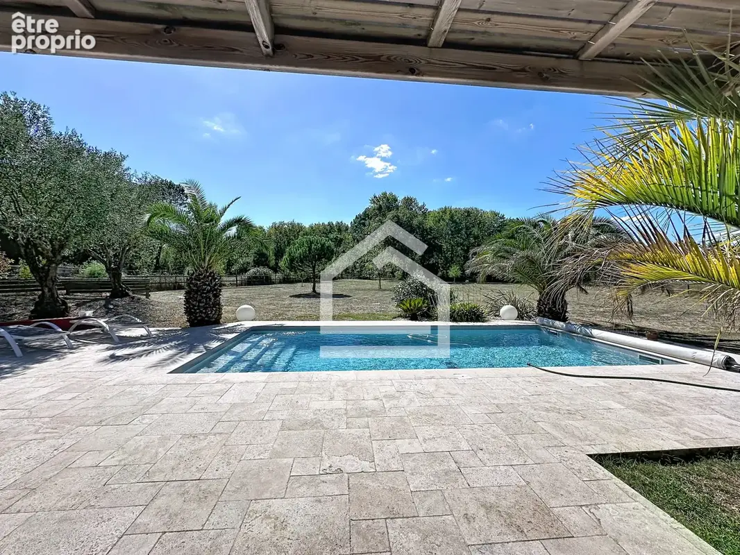 Blanquefort - Magnifique maison au calme avec piscine, grand terrain et dépendances - photo 10