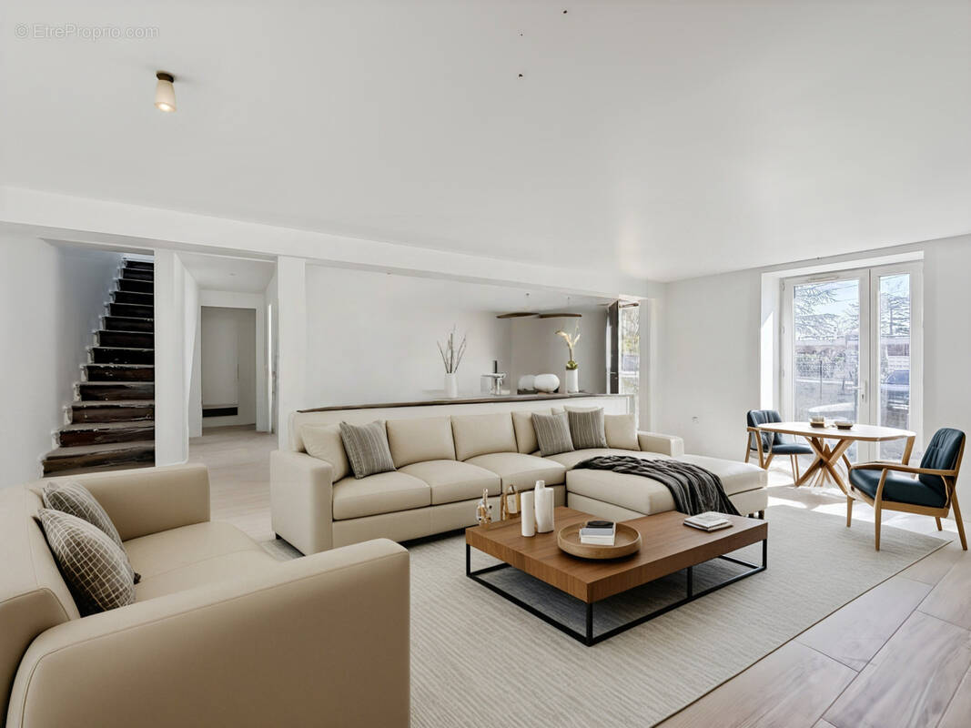 Maison à OLLAINVILLE