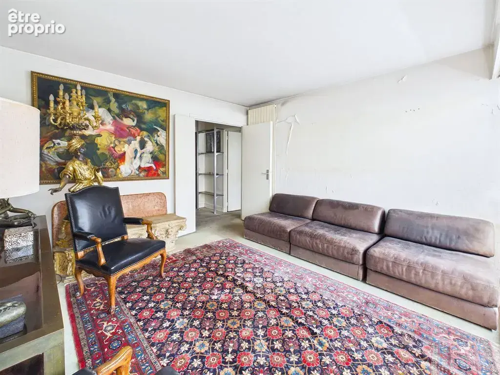 Immeuble récent de standing - Beau deux pièces avec balcon - Cave et possibilité de parking - photo 6