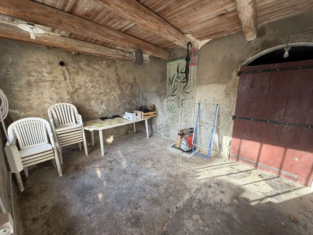 Maison à ENTRECHAUX