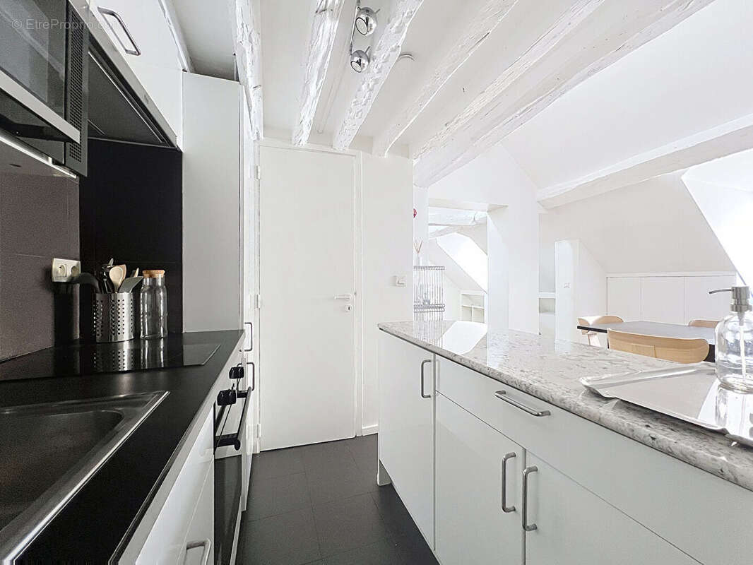 Appartement à PARIS-2E