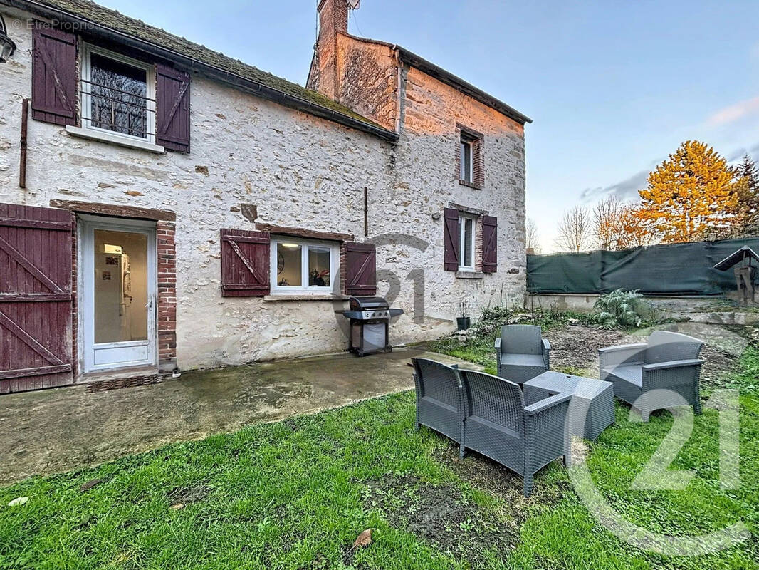 Maison à SAINT-BRICE