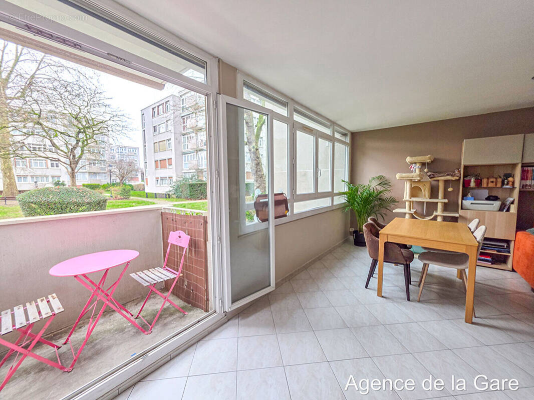 Appartement à MAISONS-LAFFITTE