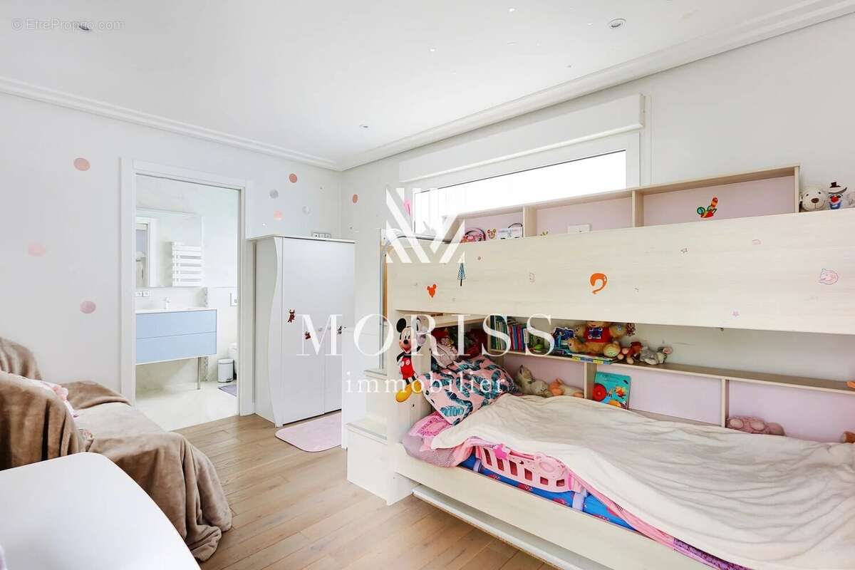 Maison à LE PERREUX-SUR-MARNE