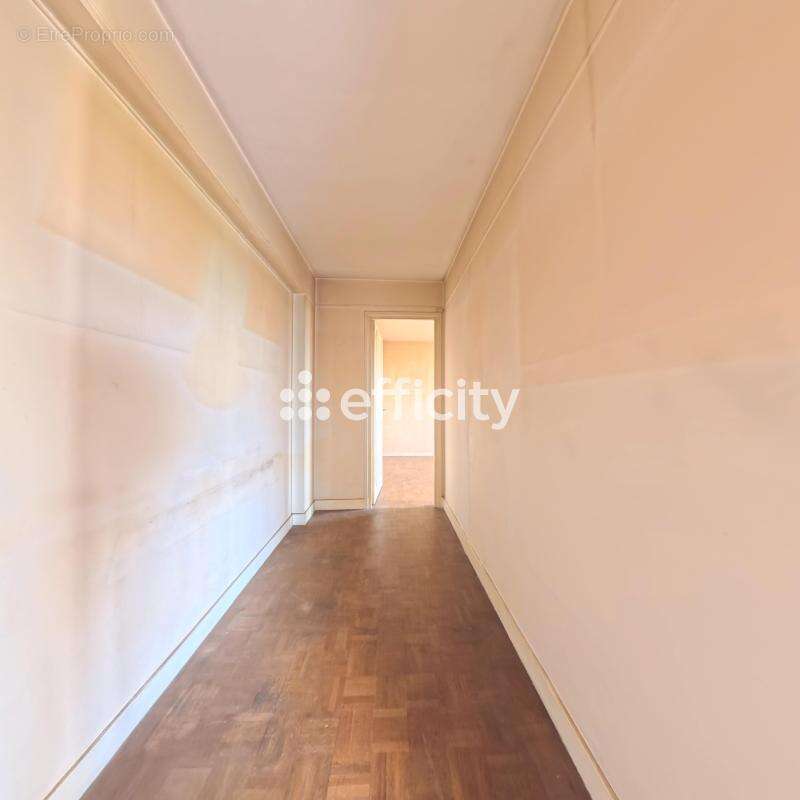 Appartement à PARIS-12E
