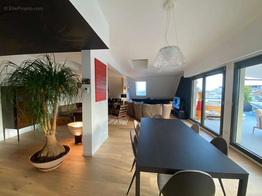 Penthouse d'exception de 149 m² avec terrasse panoramique, jacuzzi au Carré d'Or – Nice - photo 5