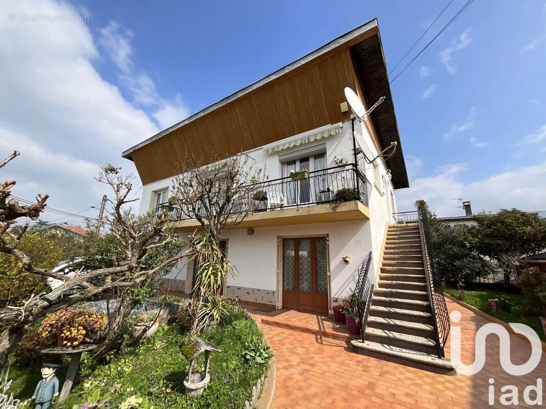 Photo 1 - Maison à ECHIROLLES