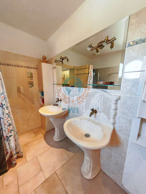 Propriété de charme avec piscine et dépendance - photo 10