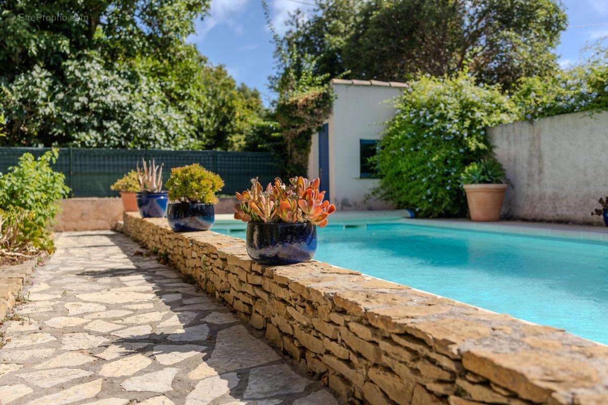 Maison à SIX-FOURS-LES-PLAGES