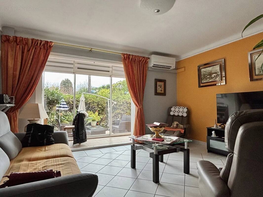 Appartement à SANARY-SUR-MER