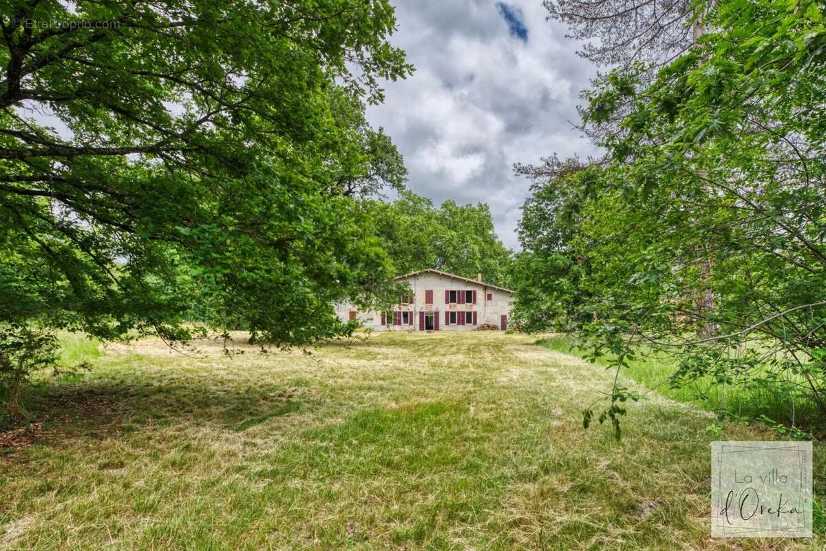 Maison à SAINT-SYMPHORIEN