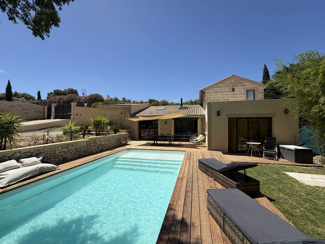 Maison à UZES