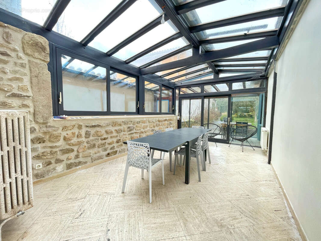 Maison à ORLIENAS