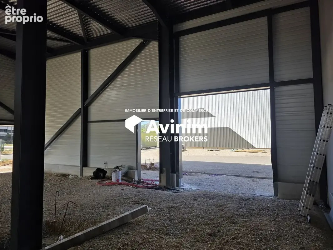 Commerce 352 m² à vendre à Clermont-L'herault (34800) - photo 2