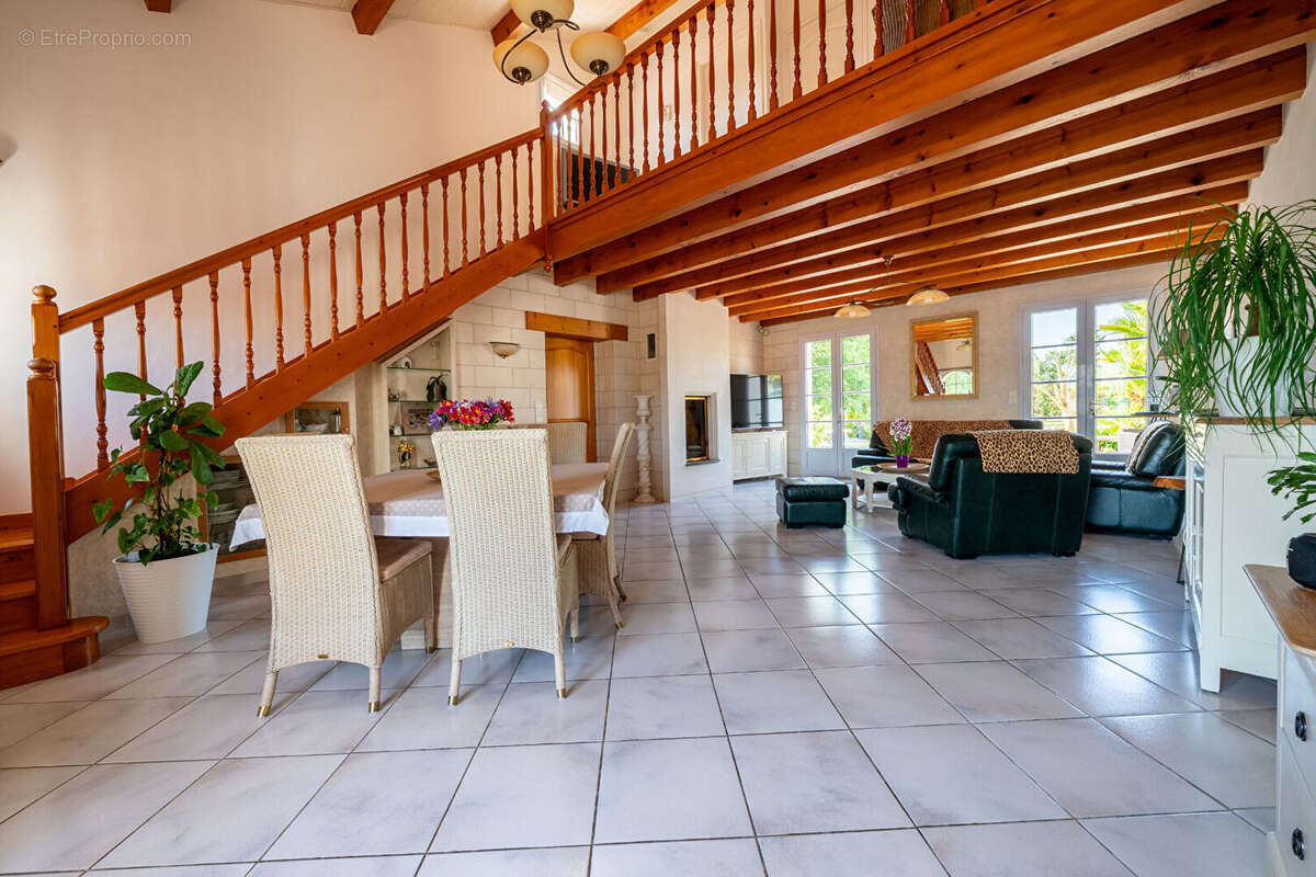 Maison à SAINT-PHILBERT-DE-GRAND-LIEU