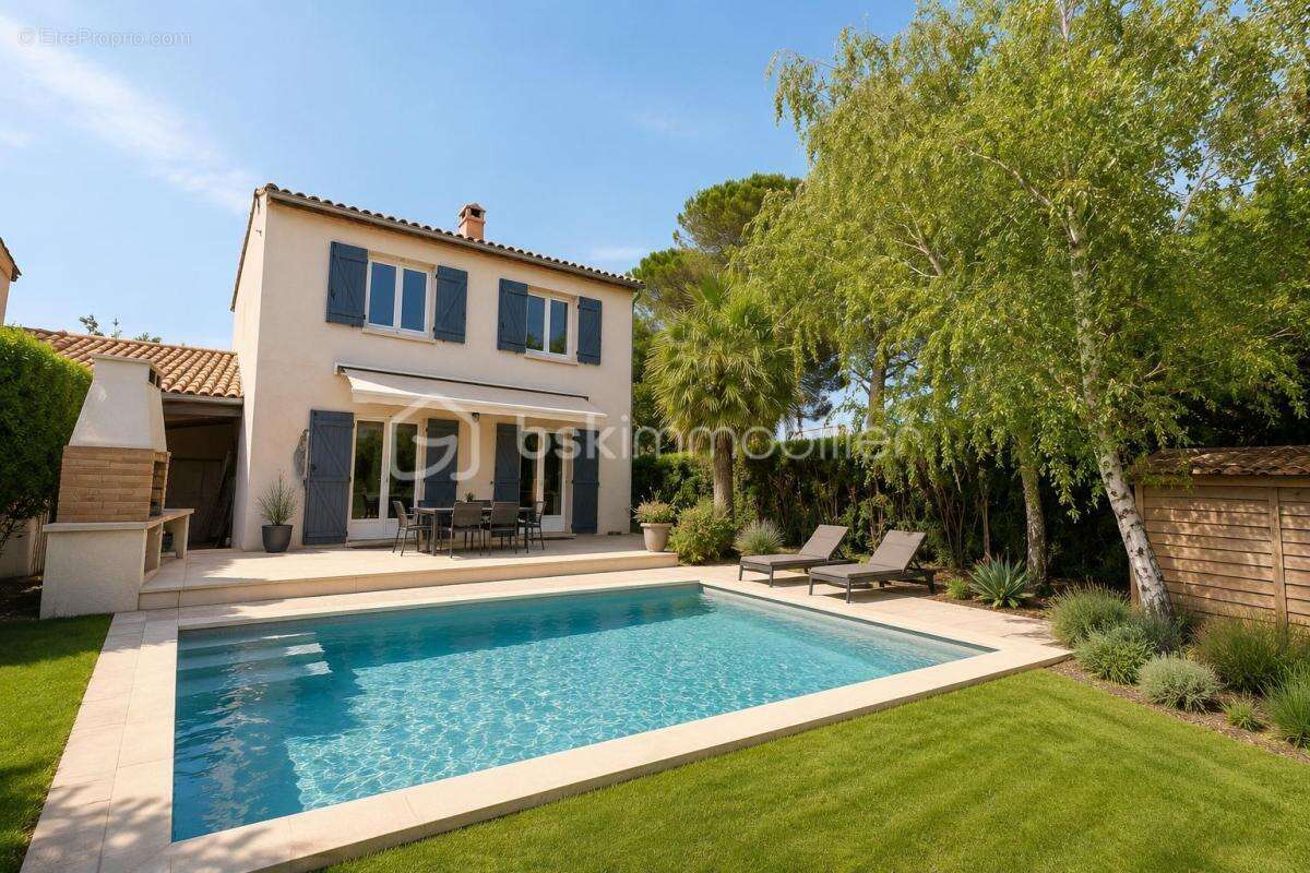 Découvrez la quiétude d'une maison familiale avec double terrasse et parking dans un quartier prisé - photo 3