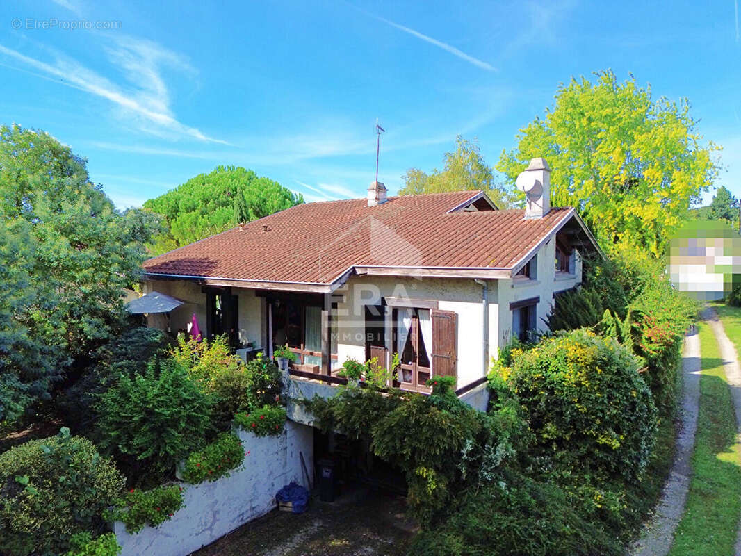 Maison à TROIS-PALIS