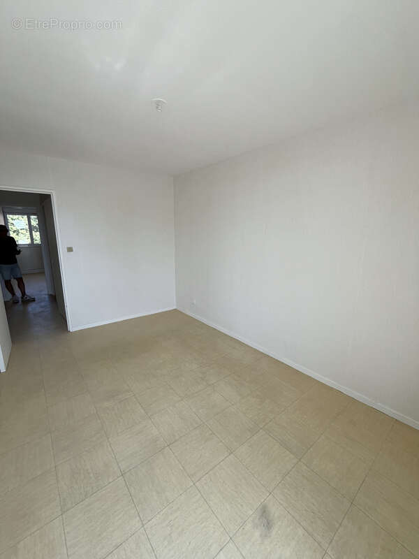 Appartement à PORT-DE-BOUC