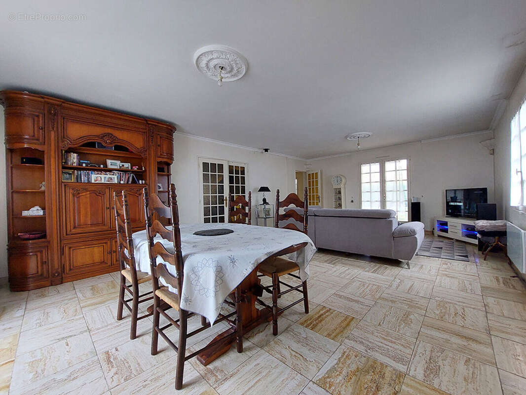 Maison à CHATELLERAULT