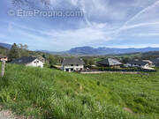 Terrain à SAINT-CASSIN