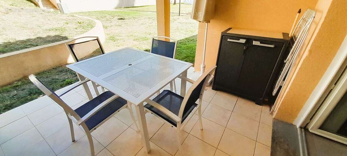 Appartement à LA LONDE-LES-MAURES