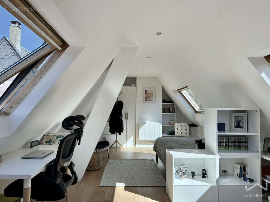 Nouveauté aux portes de  nantes  -- maison  avec piscine de  200 m2 au sol - - photo 8
