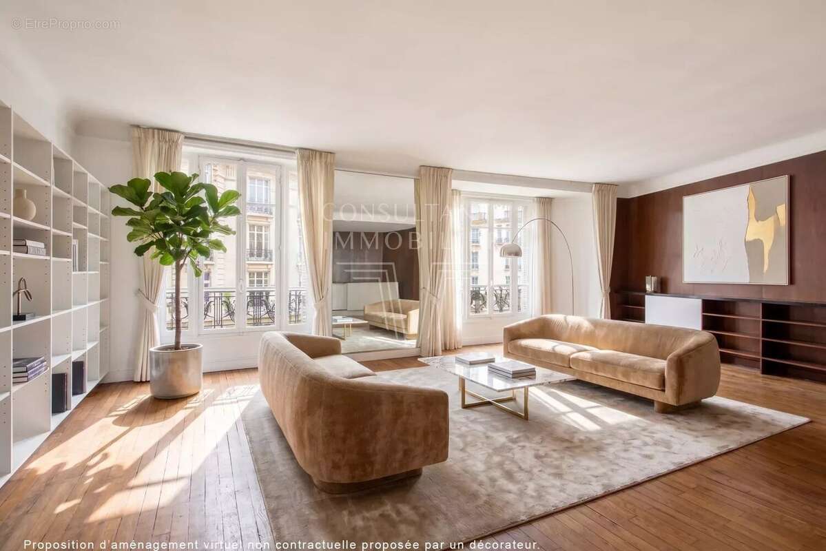 Appartement à PARIS-16E