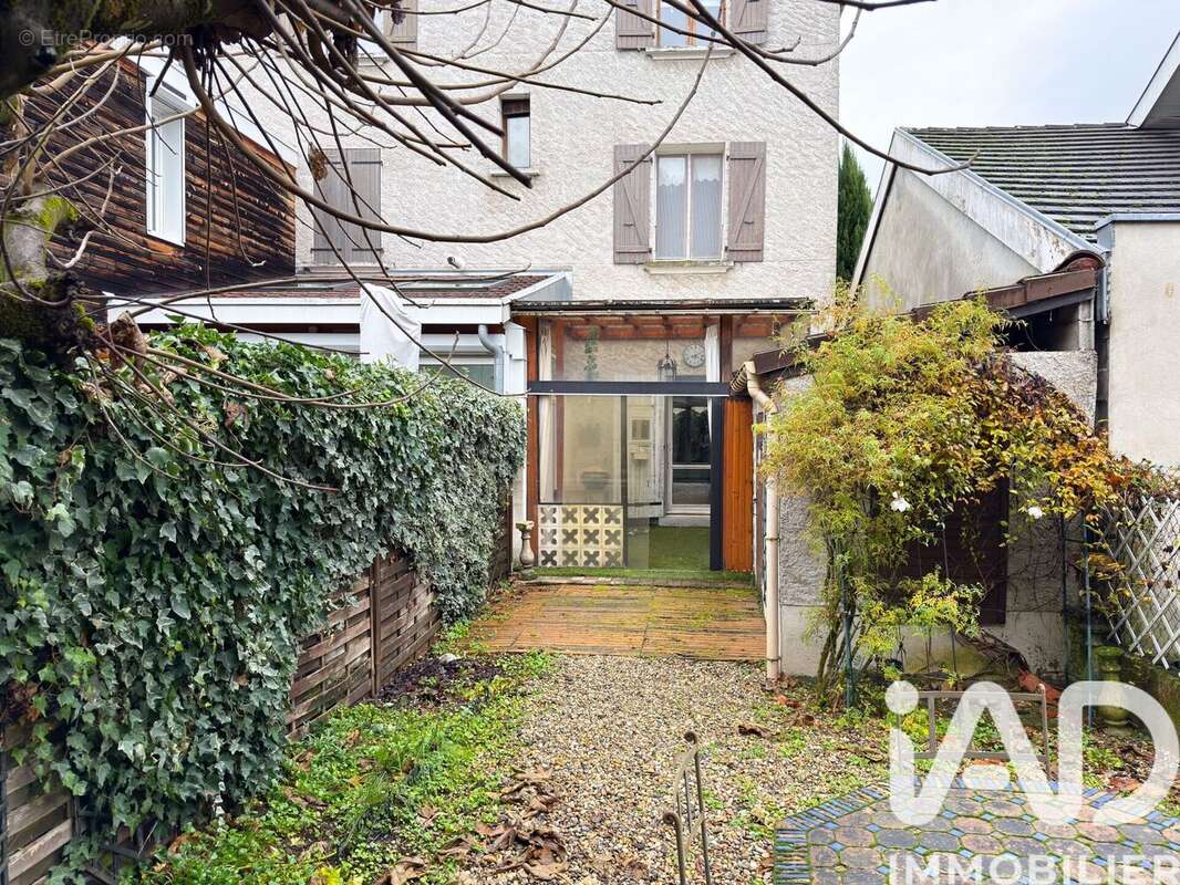 Photo 6 - Maison à SAINT-MARTIN-D&#039;HERES