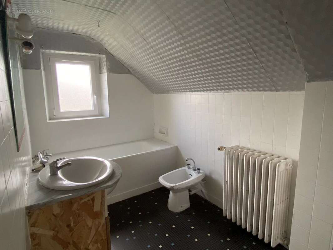 Maison à PLOUMAGOAR