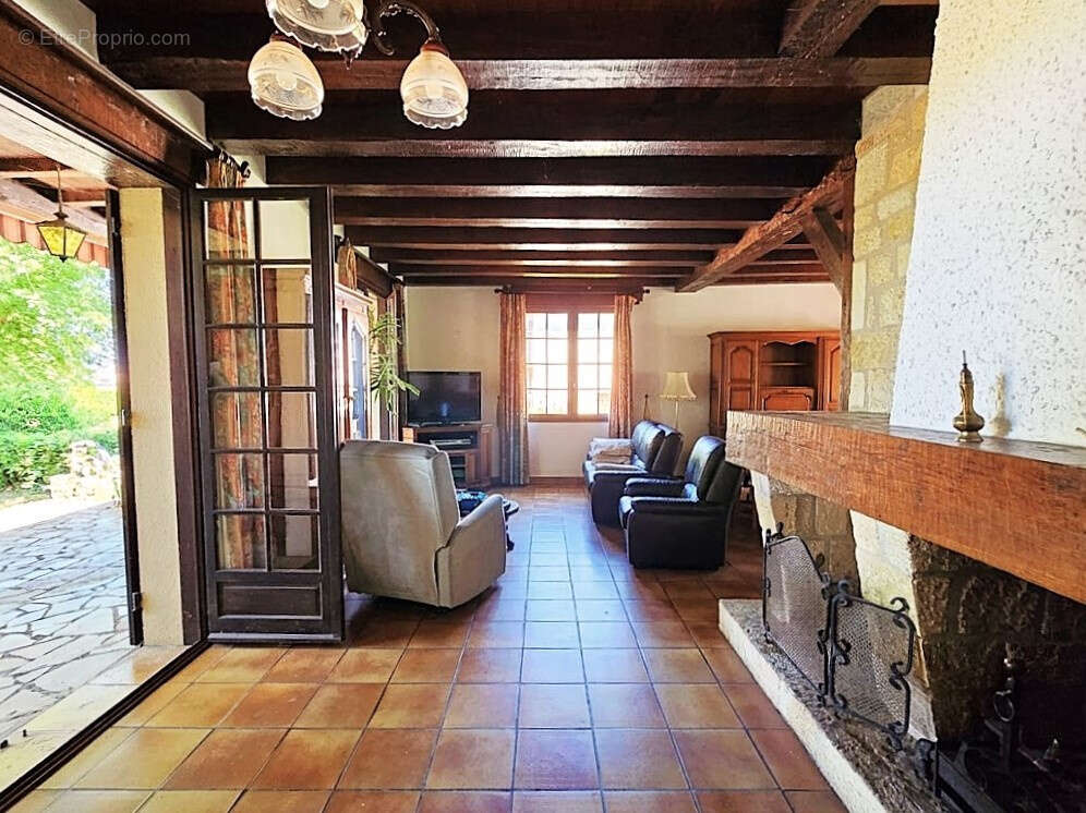Maison à MONTAYRAL